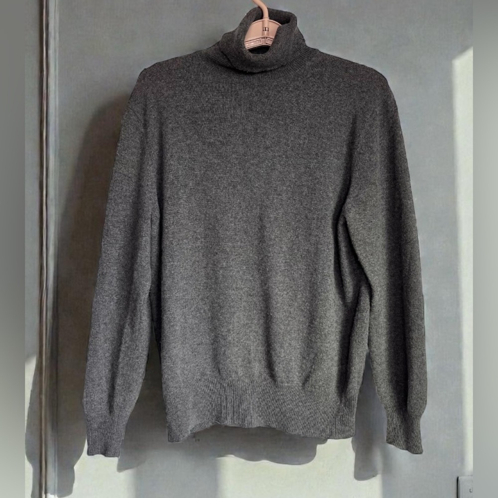 Theory Cashmere Sweater Turtleneck Sz P Gray Minimalist Lightweight Top XS Women